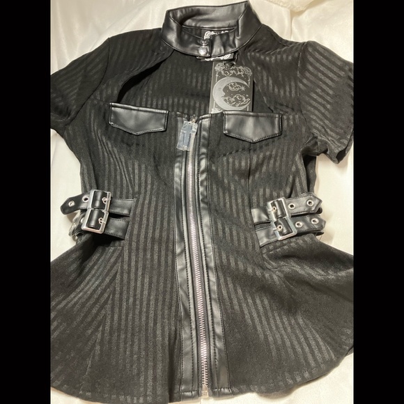 *SOLD* KILLSTAR DARK ENTERPRISE GOTHIC TOP PINSTRIPE SIZE L BRAND NEW - Picture 11 of 16